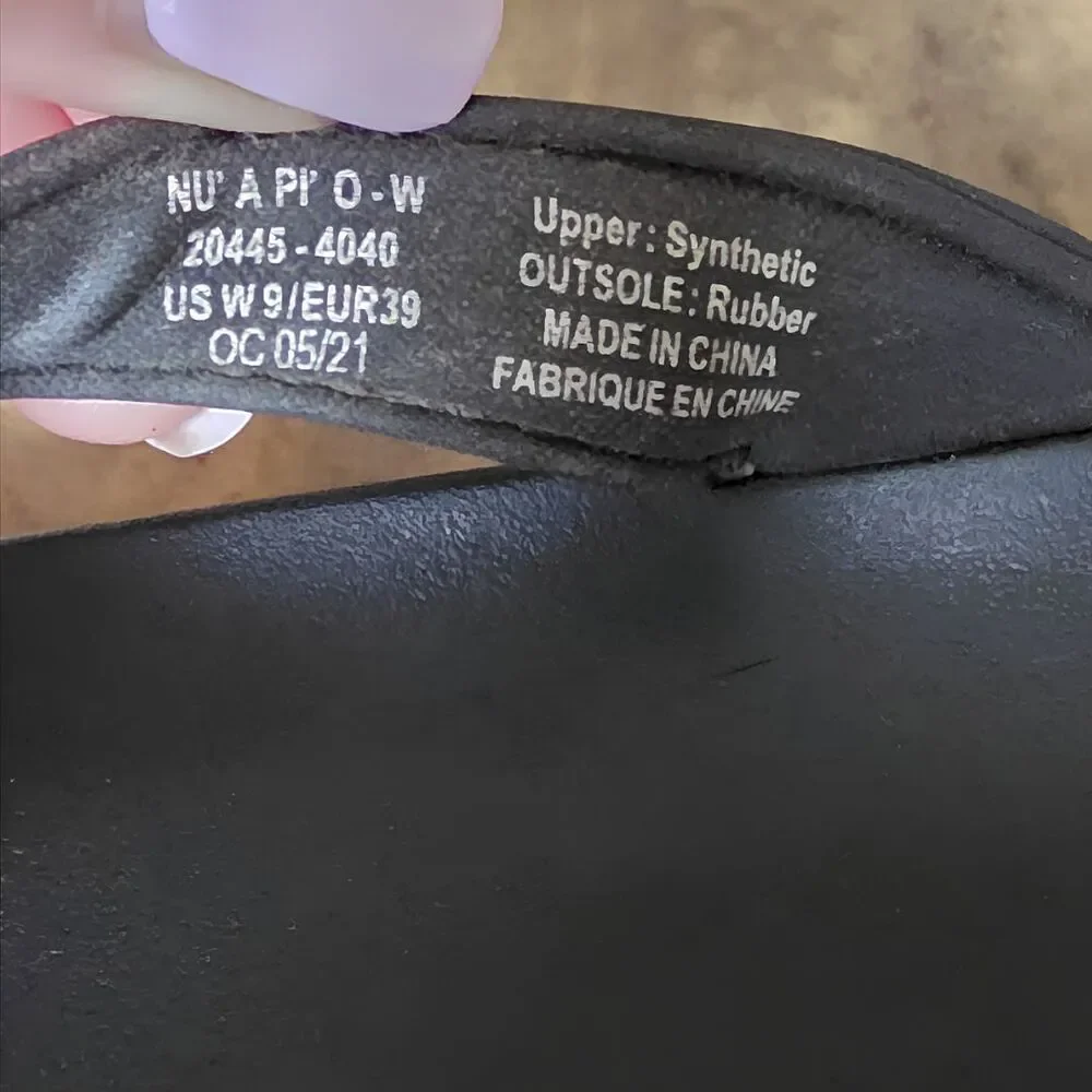 OluKai Nu‘a Pi‘o Sandals Black Womens Size 9 Nua Pio Thong Flip Flops Comfort